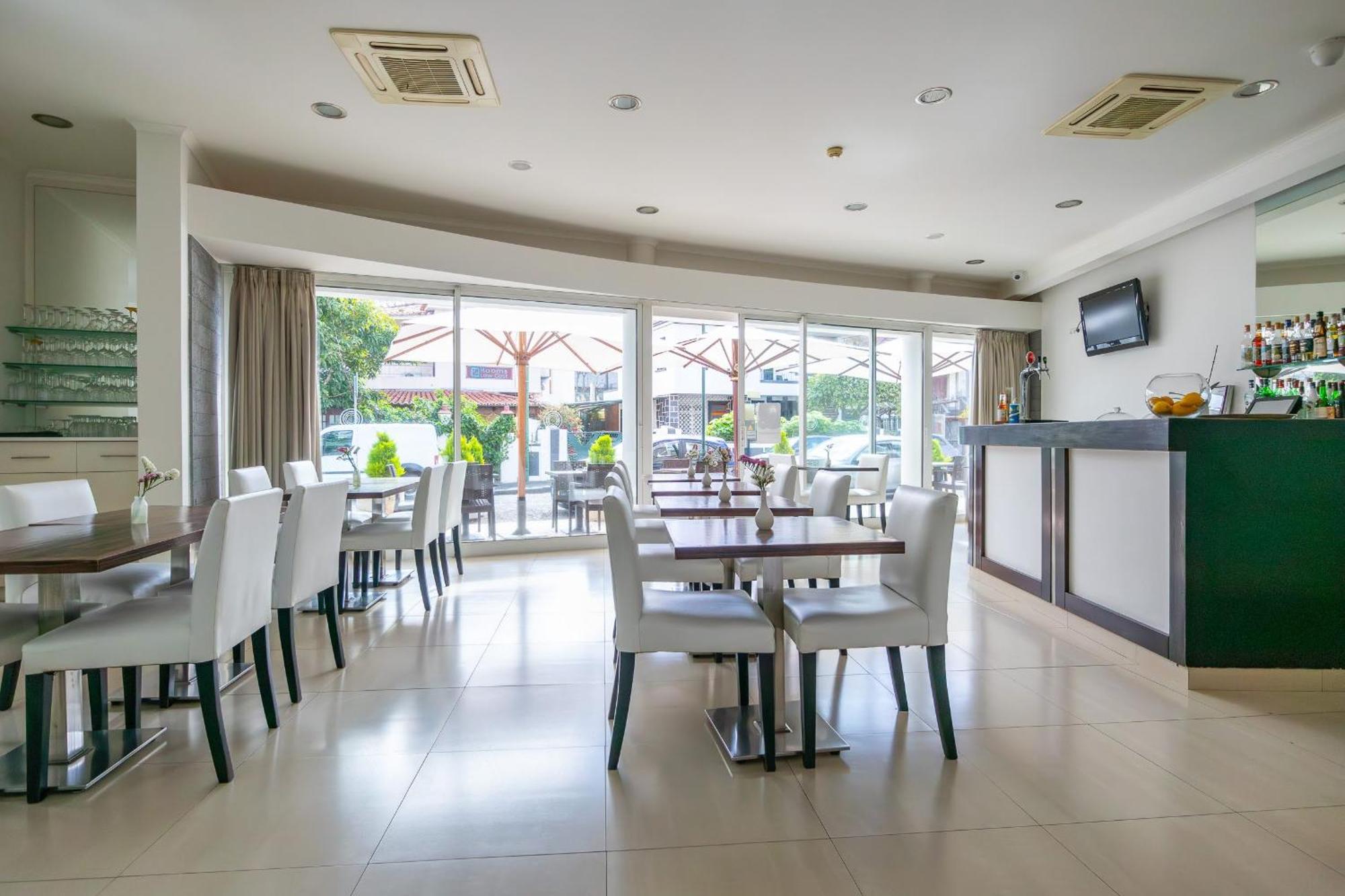 White Waters Hotel Machico  Dış mekan fotoğraf
